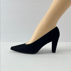 Stuart Weitzman Classic Black Suede Heels‎ Sz 9.5